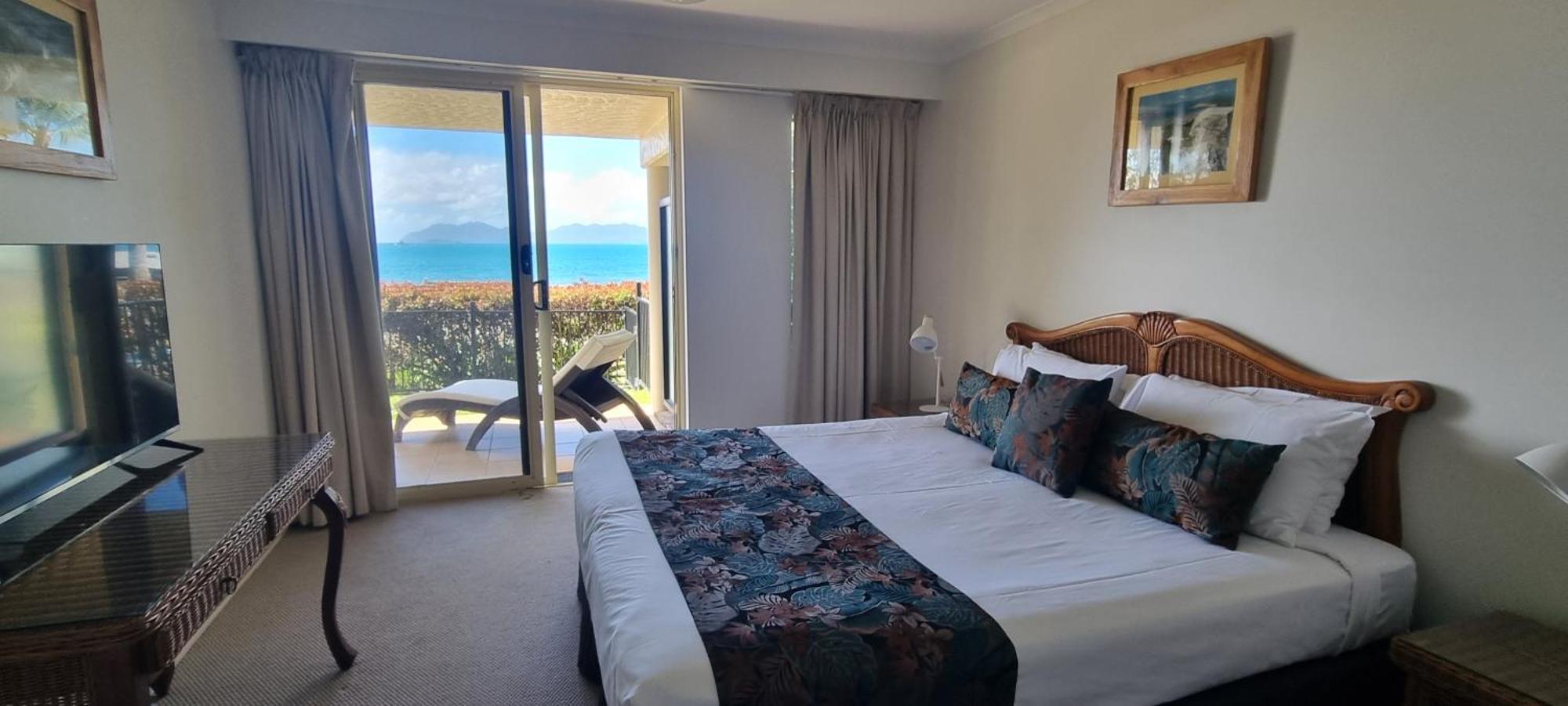 Rose Bay Resort Bowen Exterior foto