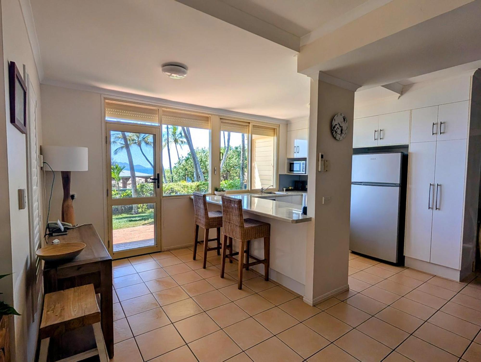 Rose Bay Resort Bowen Exterior foto