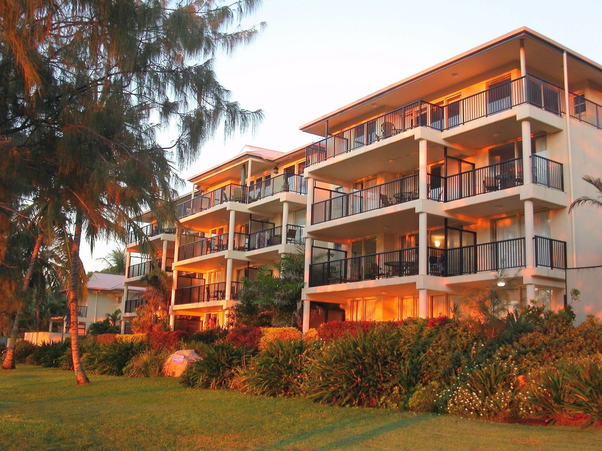 Rose Bay Resort Bowen Exterior foto